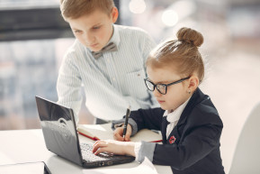 children-office-with-laptop